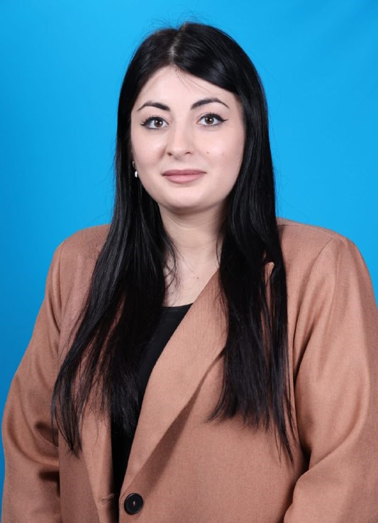 Селякова Оксана Сергеевна.